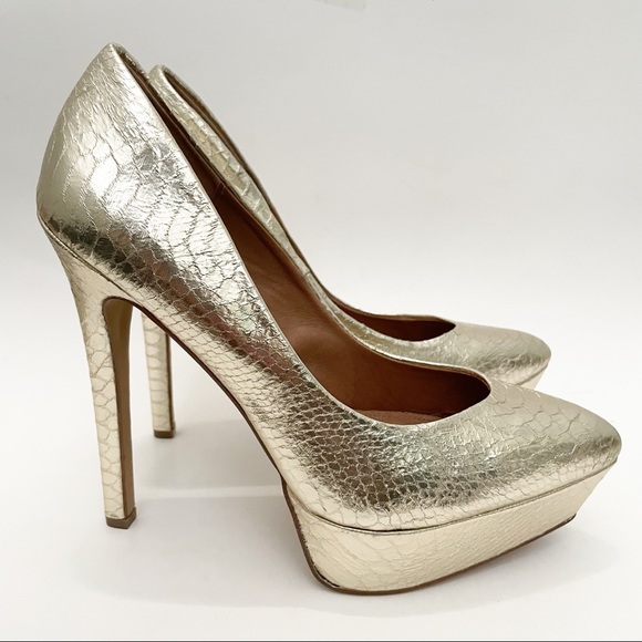 Steve Madden Shoes - Steve Madden Artist snake metallic platform heels